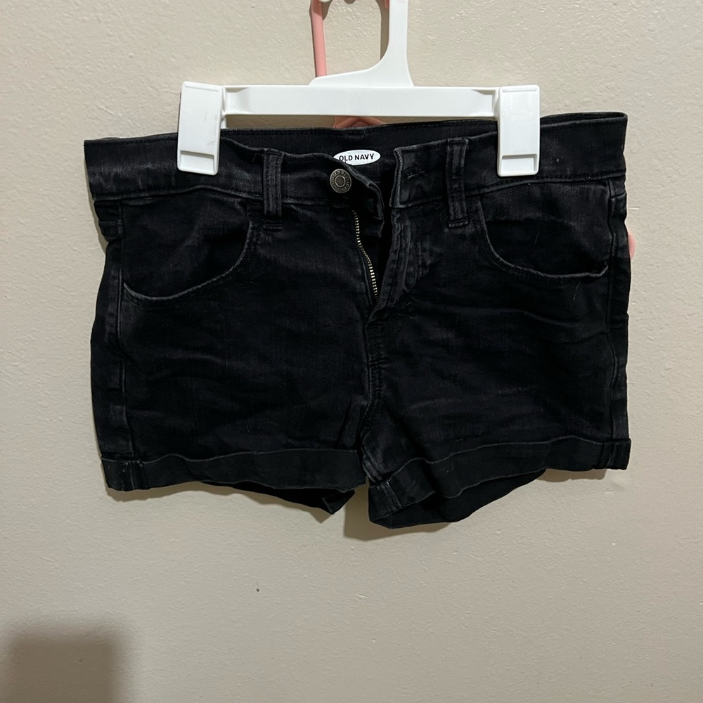 Old navy black shorts